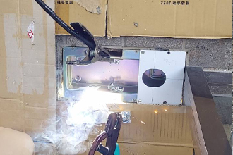 たつの市新宮町　フロアヒンジ　修理　交換