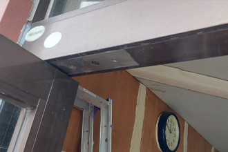 上郡町　フロアヒンジ　交換　修理