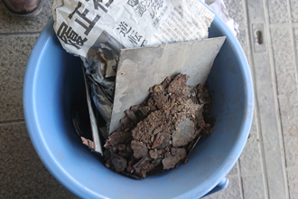 赤穂市　フロアヒンジ　交換　修理