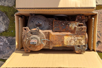 姫路市　フロアヒンジ　修理　交換