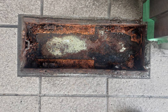 姫路市　ドア修理　ニュースター　フロアヒンジ　交換　工事