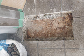 姫路市　ドア修理　ニュースター　フロアヒンジ　交換　工事