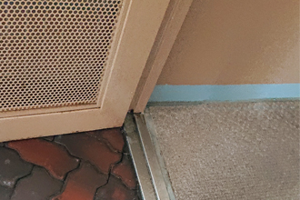 明石市　ピポットヒンジ　丁番　ヒンジ　修理　交換