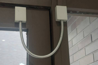 赤穂市　尼崎市　姫路市　たつの市　ドア　錠　ドアクローザー　ドアチェック　オートヒンジ　丁番　フランス落し　ドア修理　交換