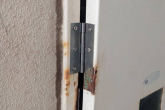 赤穂市　尼崎市　姫路市　たつの市　ドア　錠　ドアクローザー　ドアチェック　オートヒンジ　丁番　フランス落し　ドア修理　交換