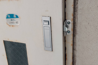 赤穂市　尼崎市　姫路市　たつの市　ドア　錠　ドアクローザー　ドアチェック　オートヒンジ　丁番　フランス落し　ドア修理　交換